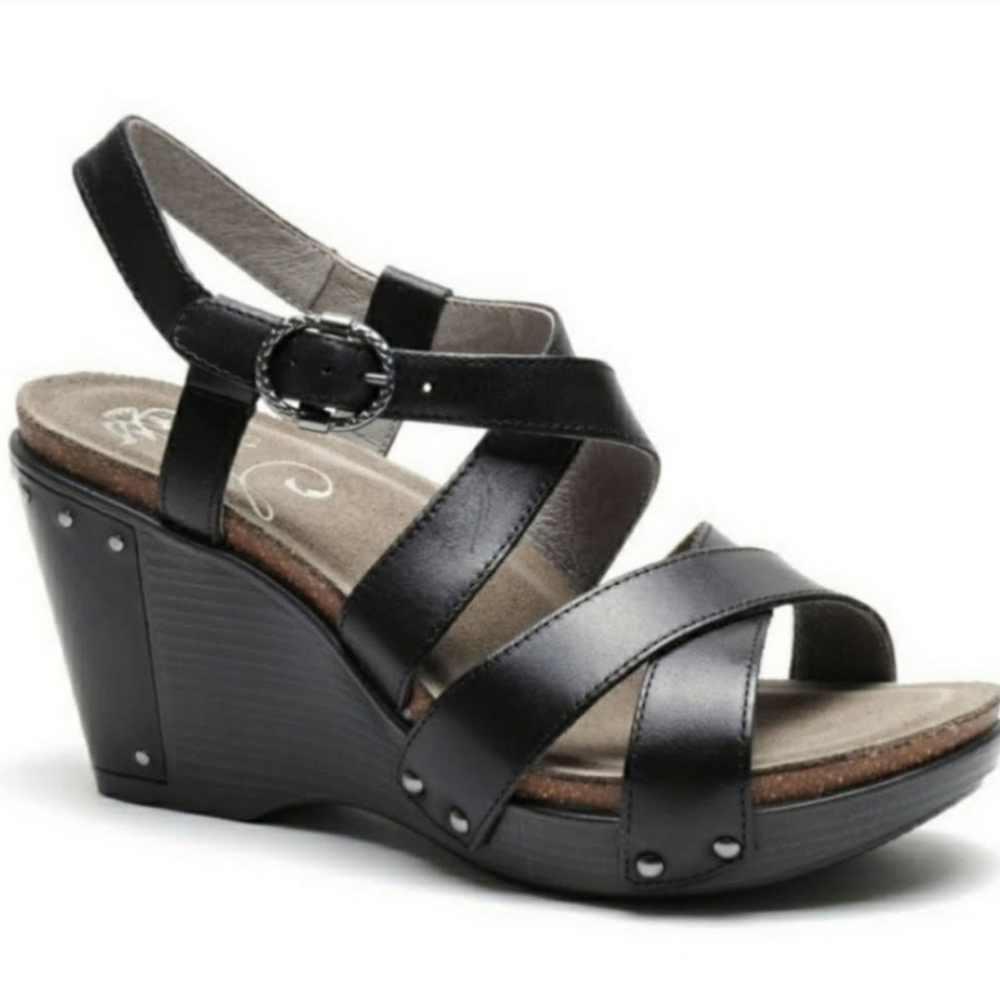 Dansko sandals size 41